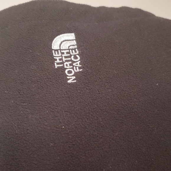 North Face Fleece Vest - Picture 11 of 14
